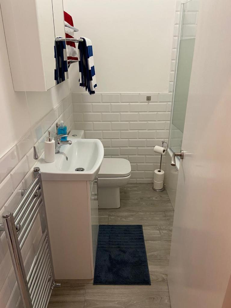 Centrally Located, Comfortable Apartment Near Station, Beach And North Laines Brighton Rom bilde